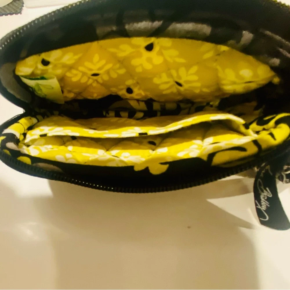 Vera Bradley Yellow Floral Keychain Pouch Cottagecore floral - Picture 3 of 3